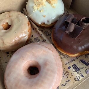 Meet your Posher, Taylor